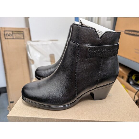 Clarks Women's Boots Emily 2 Belle Leather Size 5.5 M Black Leather Bootie - Picture 1 of 6